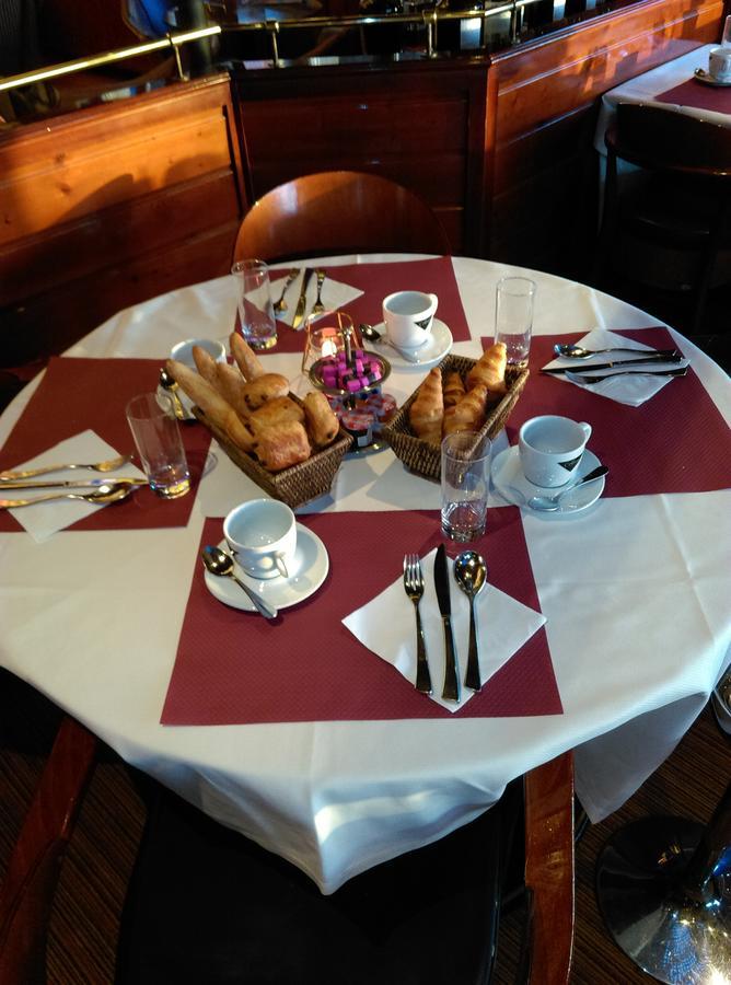 Le Querrien Hotel Канкал Екстериор снимка
